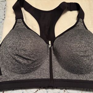 VSX -Victoria’s Secret Women's Gray Sports Bra